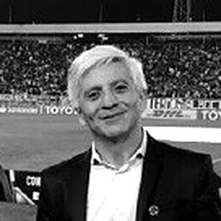 Dr. Hugo Marambio en la cancha